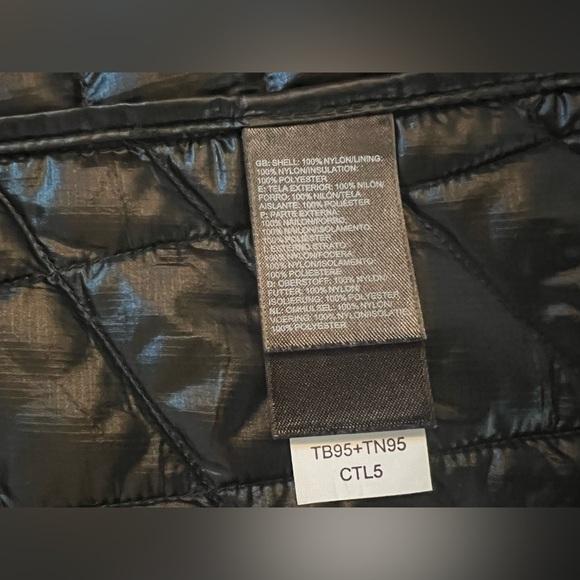 The North Face Vest - Picture 9 of 9